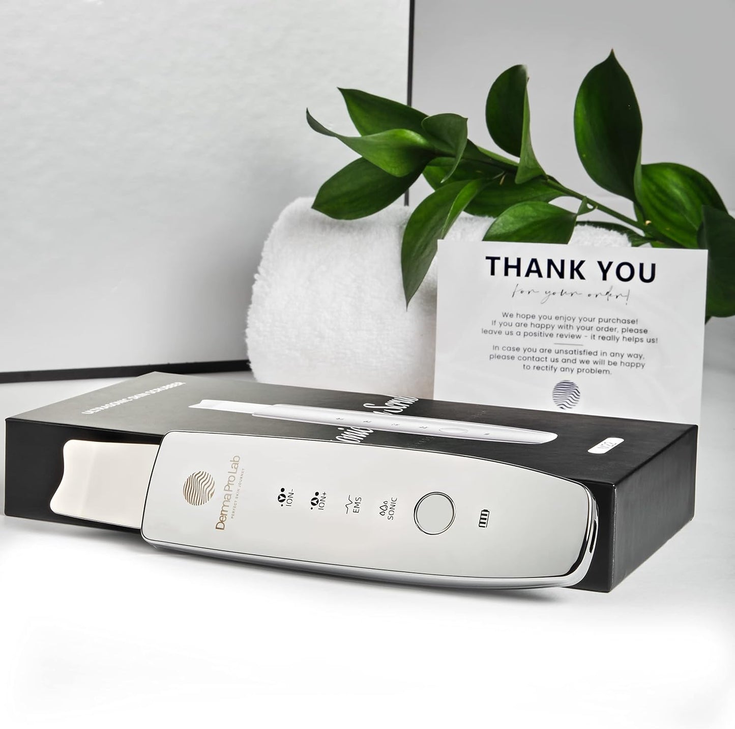 Derma Pro Lab Premium Skin Cleansing Scrubber - Advanced Skin Care Tool - LED 4 in 1 Blackhead and Blemish Remover - Dermatologically Tested